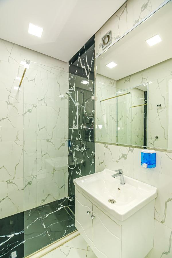 Targovu Deluxe Home Баку Екстериор снимка